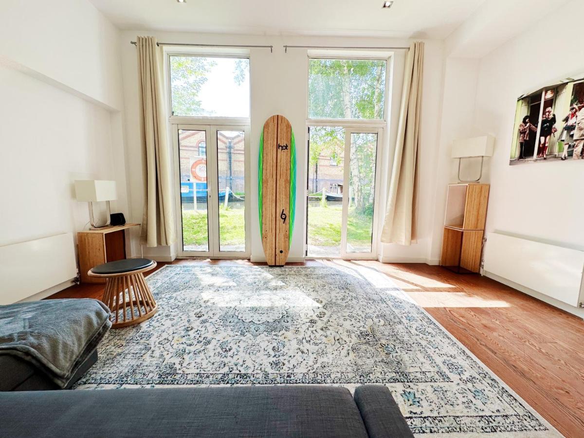 Portobello Dock Canalside Apartment 런던 외부 사진